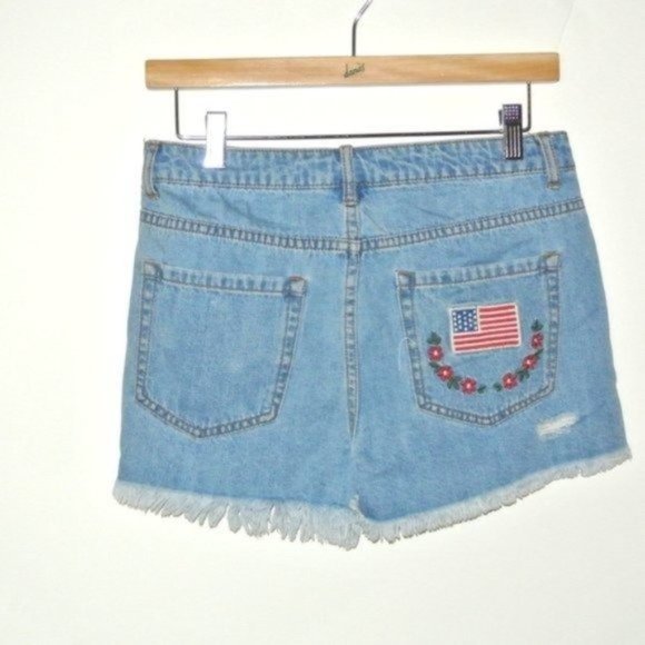 FOREVER 21‎ Ripped Denim Shorts Embroidery Usa Flag - Picture 6 of 9